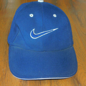 Nike Hat Strapback Embroidered Swoosh